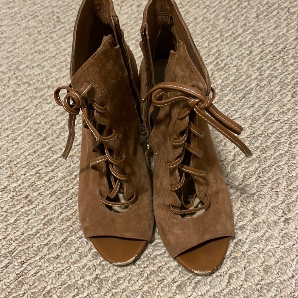 Sam Edelman yvie lace up bootie